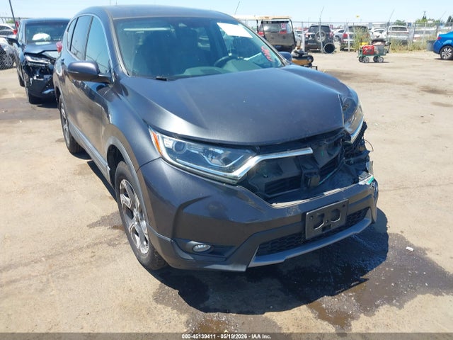 Salvage Honda CR-V Image