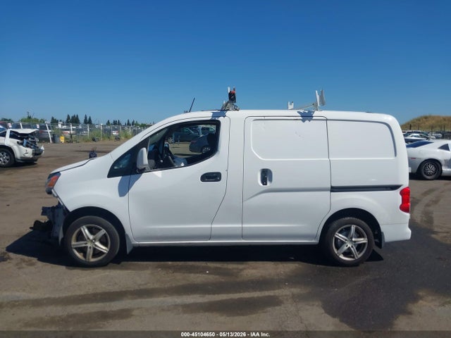 Nissan Nv Sv Xtronic Cvt