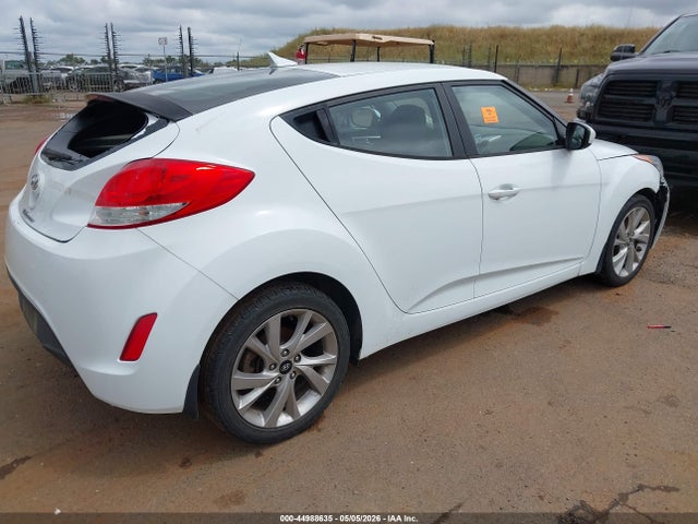 Hyundai VELOSTER