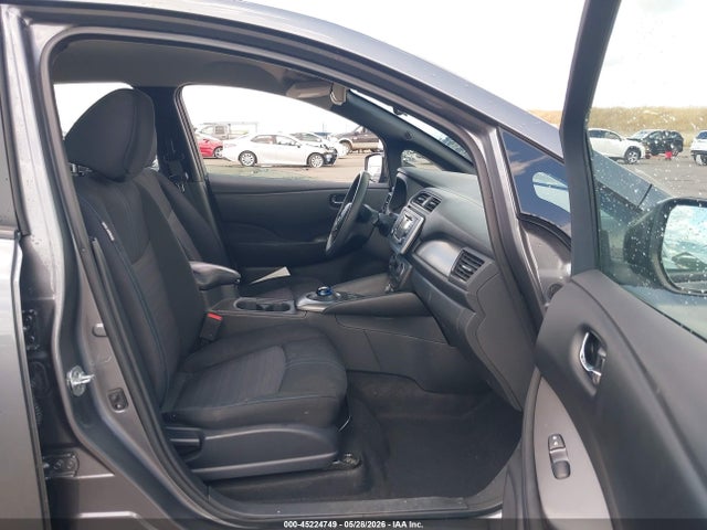Nissan LEAF S
