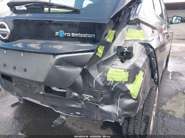 Nissan LEAF S