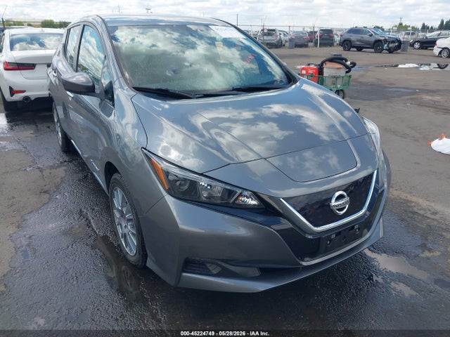 Salvage Nissan LEAF Image