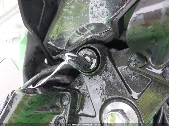 Kawasaki Ex300 A