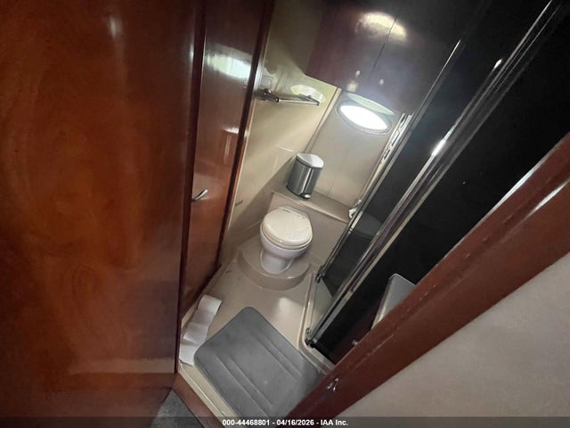 Cruisers Yachts 38