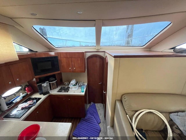 Cruisers Yachts 38