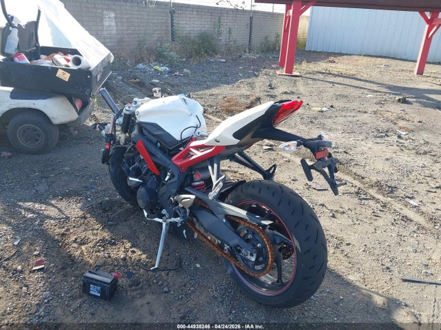 Triumph Street Triple