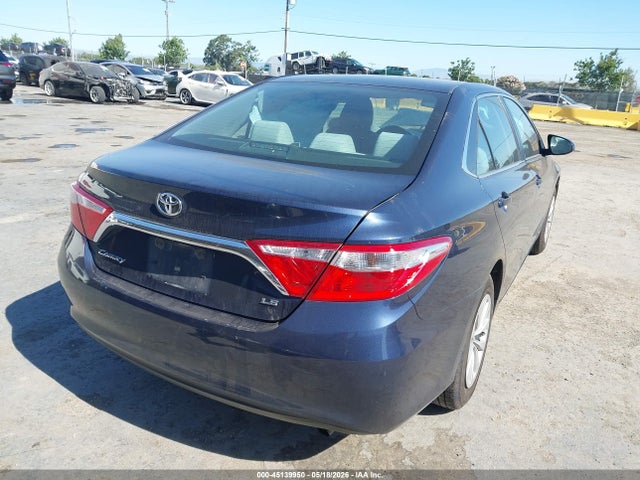 Toyota Camry Le