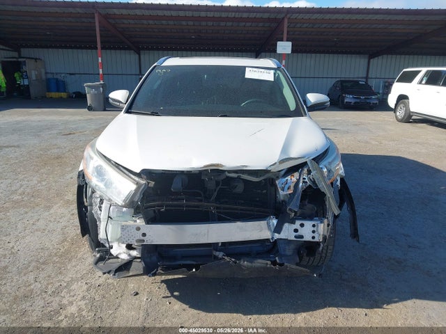 Toyota Highlander Xle V6