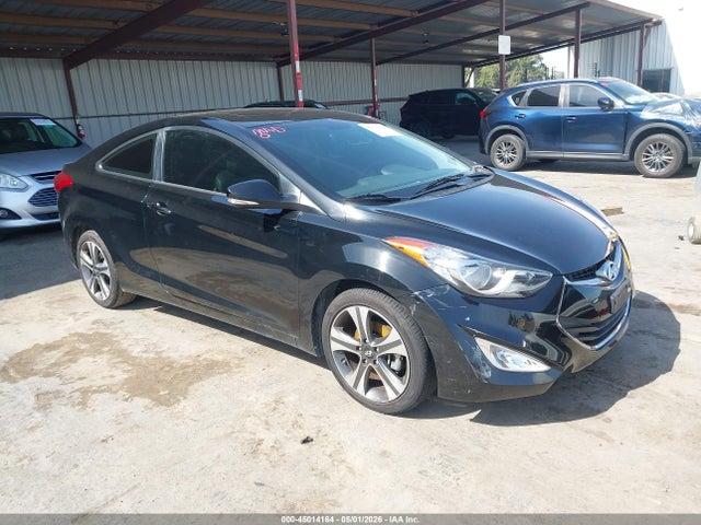 Salvage Hyundai ELANTRA Image