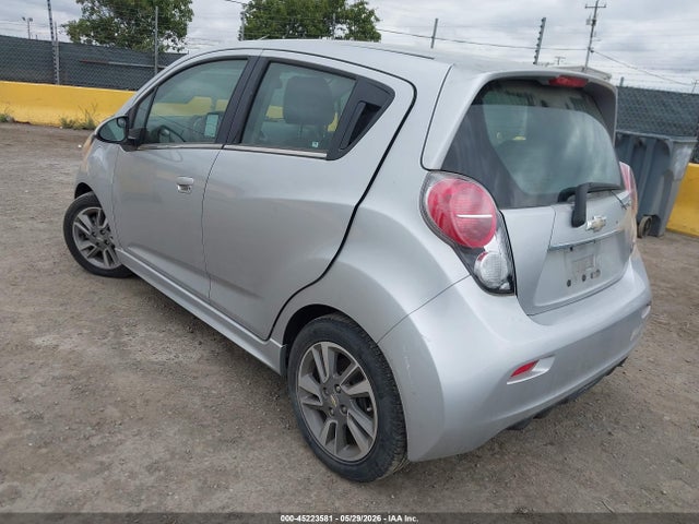 Chevrolet Spark 2lt