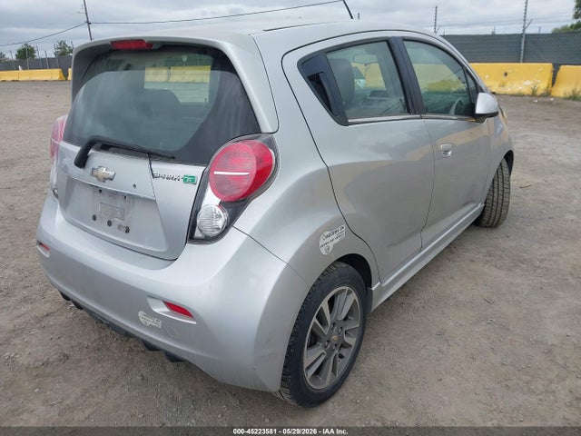Chevrolet Spark 2lt