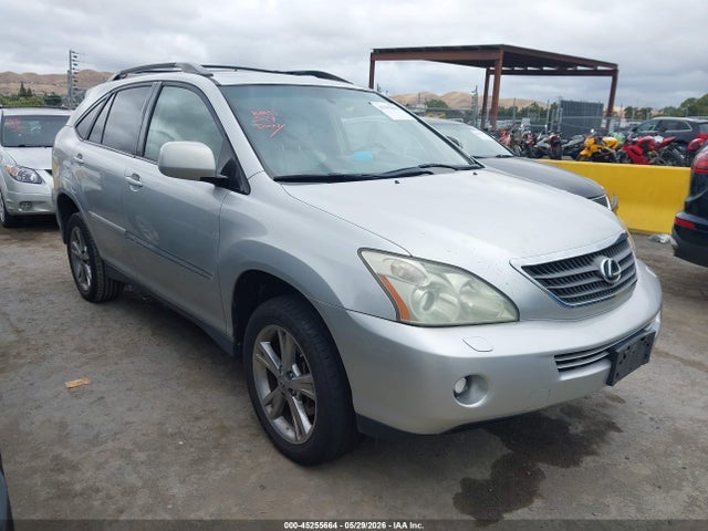 Salvage Lexus RX Image
