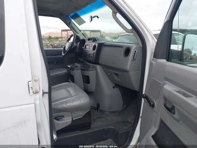 Ford E-150 Xl
