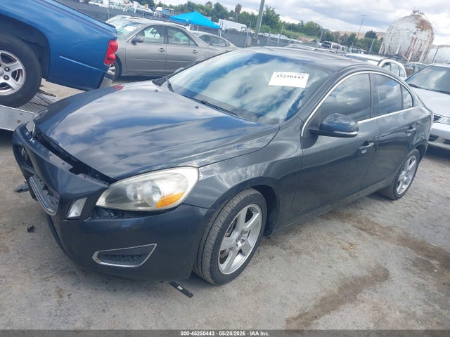 Volvo S60 T5