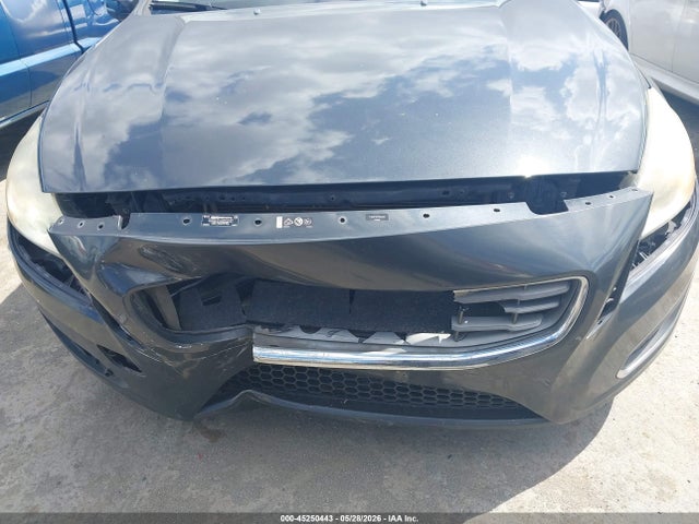 Volvo S60 T5