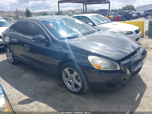 Salvage Volvo S60 Image