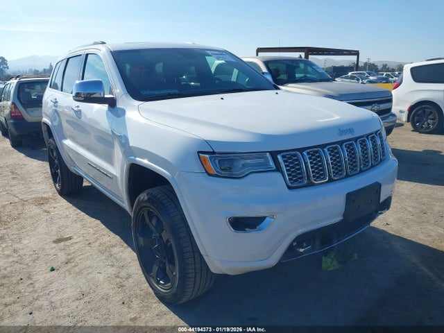 Salvage Jeep Grand Cherokee Image