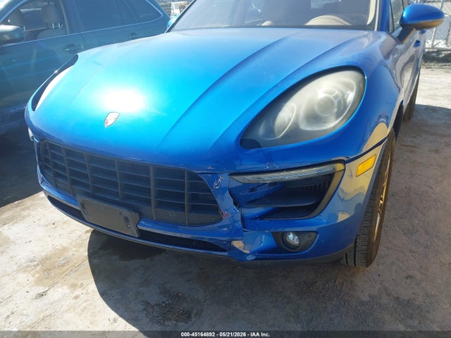 Porsche Macan S