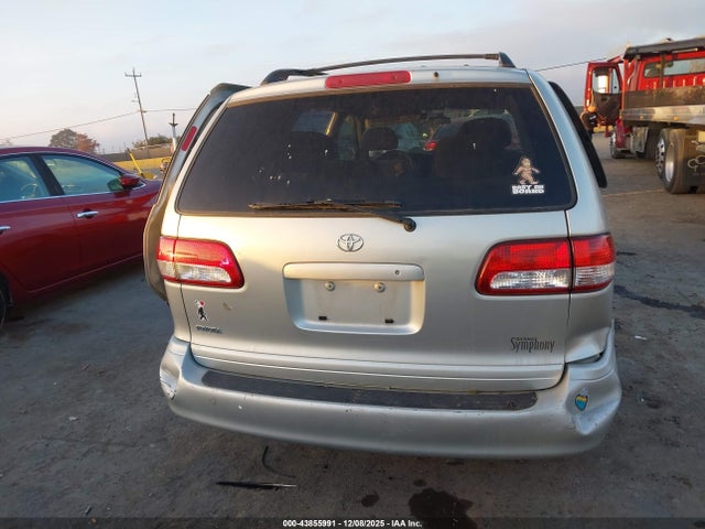 Toyota Sienna Le