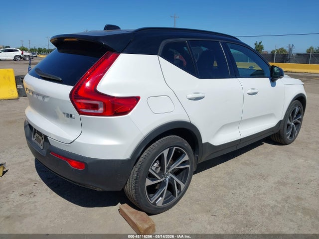 Volvo XC40 T5 R-design