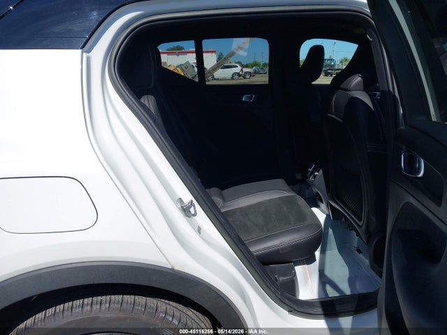 Volvo XC40 T5 R-design
