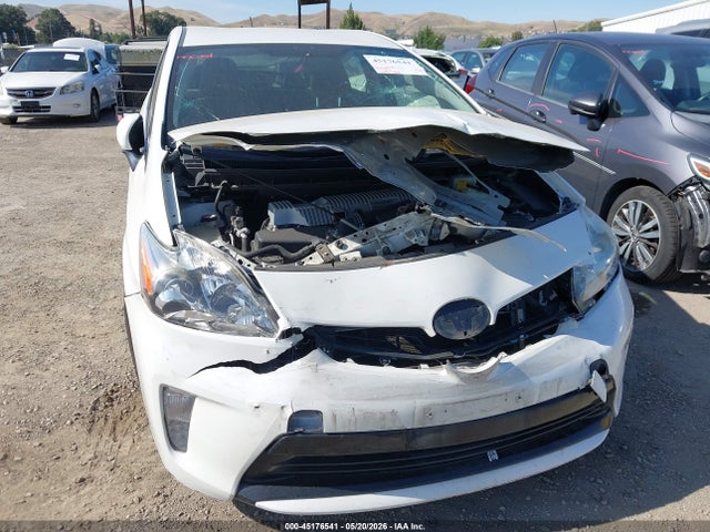 Toyota Prius Three