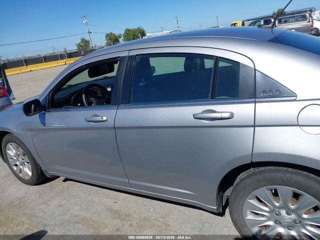 Chrysler 200 Lx