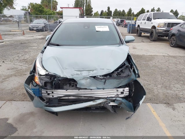 Toyota Prius Two
