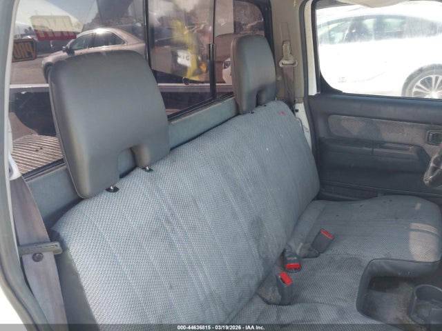Nissan Frontier Xe