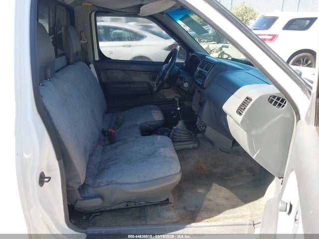 Nissan Frontier Xe