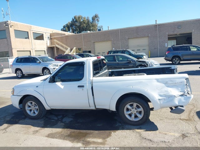 Nissan Frontier Xe