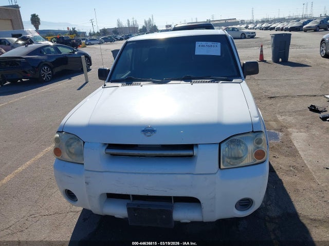 Nissan Frontier Xe