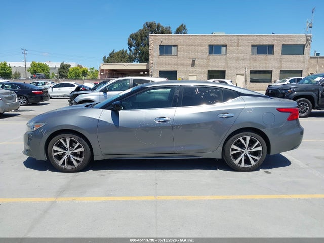 Nissan Maxima