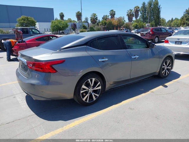 Nissan Maxima