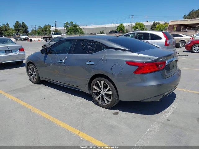Nissan Maxima