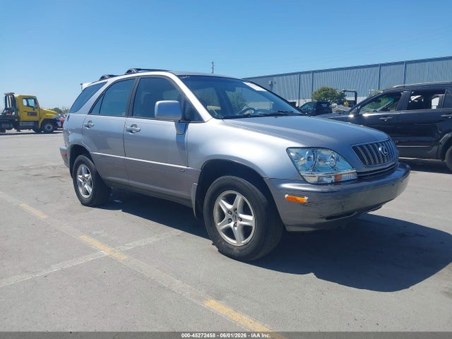 Salvage Lexus RX Image