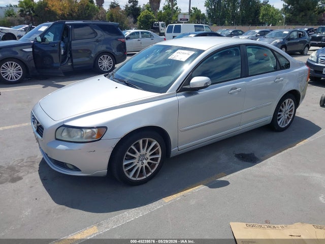 Volvo S40