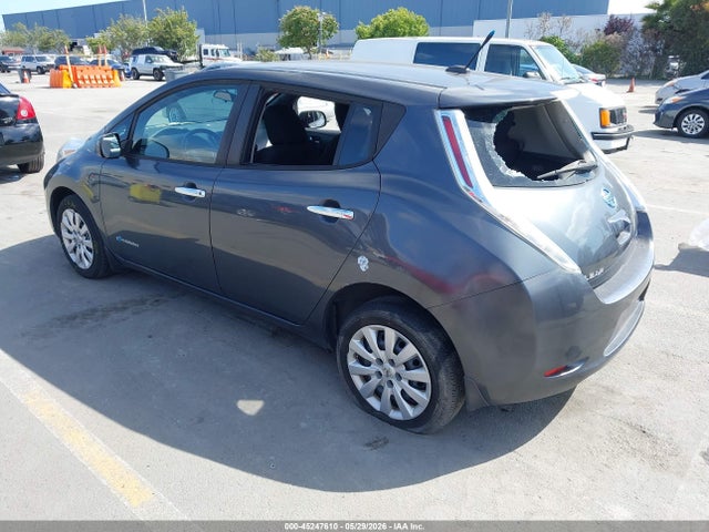 Nissan LEAF S