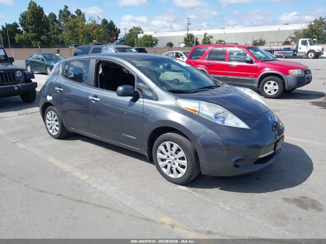 Salvage Nissan LEAF Image