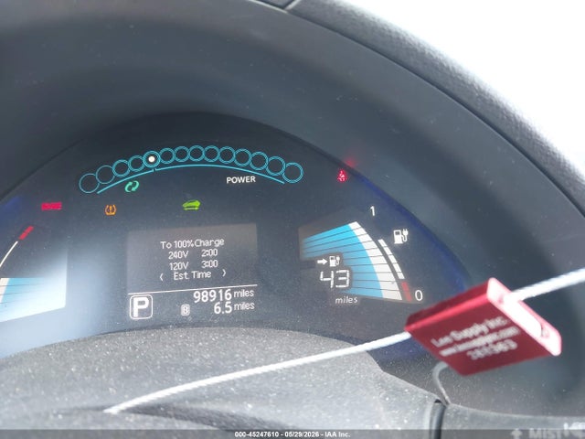 Nissan LEAF S