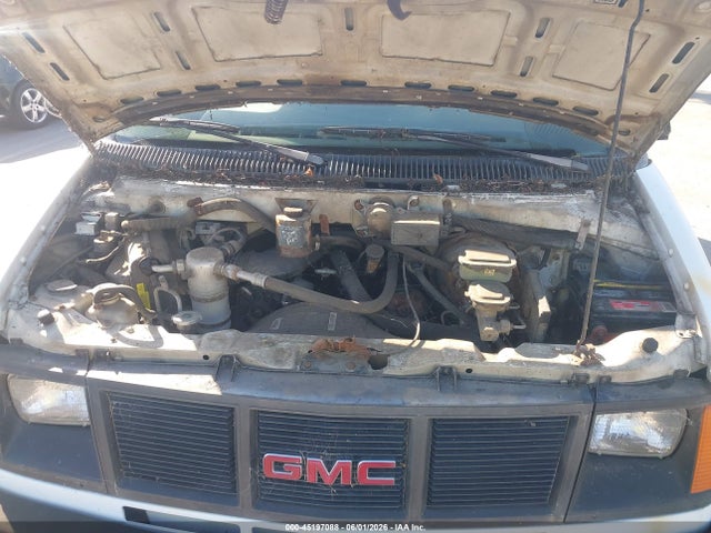 GMC Safari Xt