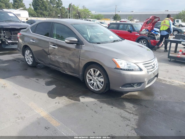 Salvage Nissan Sentra Image