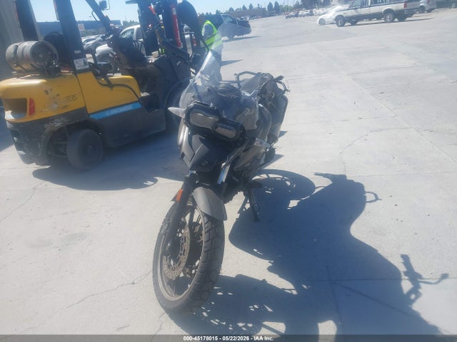 BMW F-750 Gs