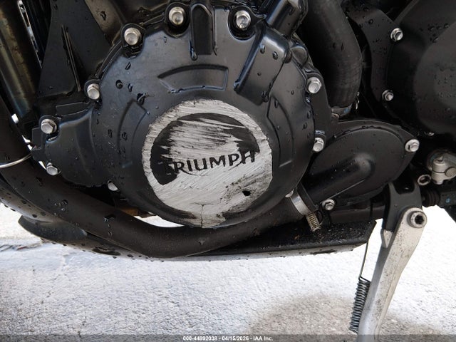 Triumph Speed Triple R Abs