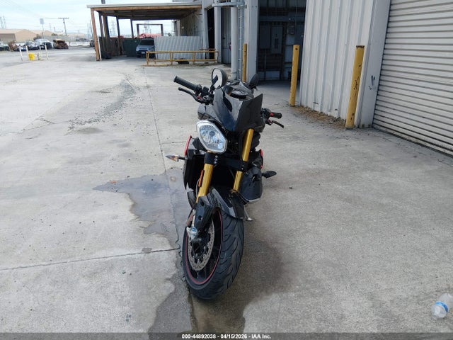 Triumph Speed Triple R Abs