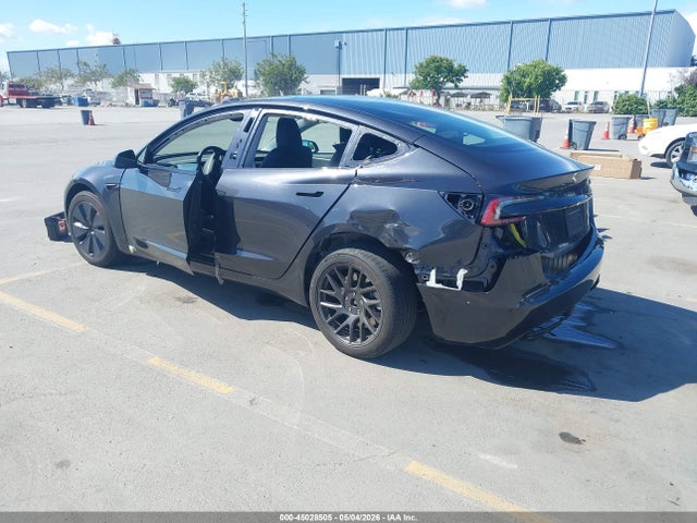 Tesla Model 3 Long Range All-wheel Drive