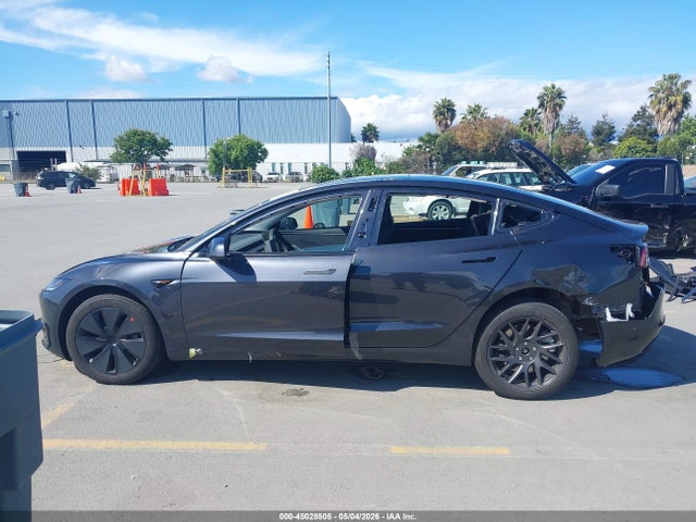 Tesla Model 3 Long Range All-wheel Drive