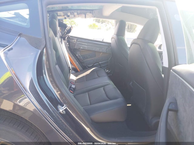 Tesla Model 3 Long Range All-wheel Drive