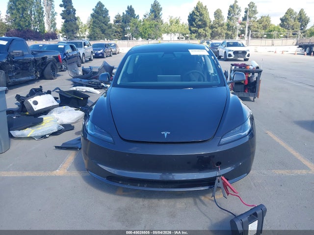 Tesla Model 3 Long Range All-wheel Drive