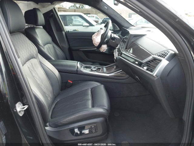 BMW X Series M60i